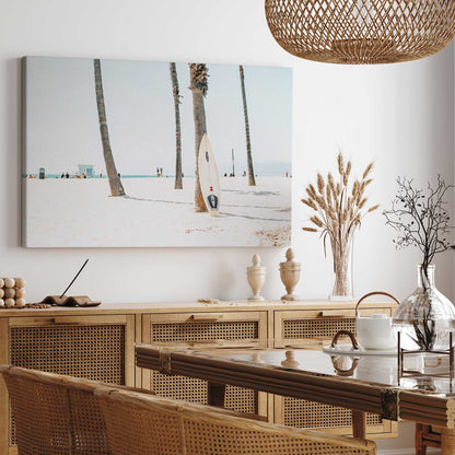 [LIFESTYLE],[SPECIAL],  Picture of art in a room