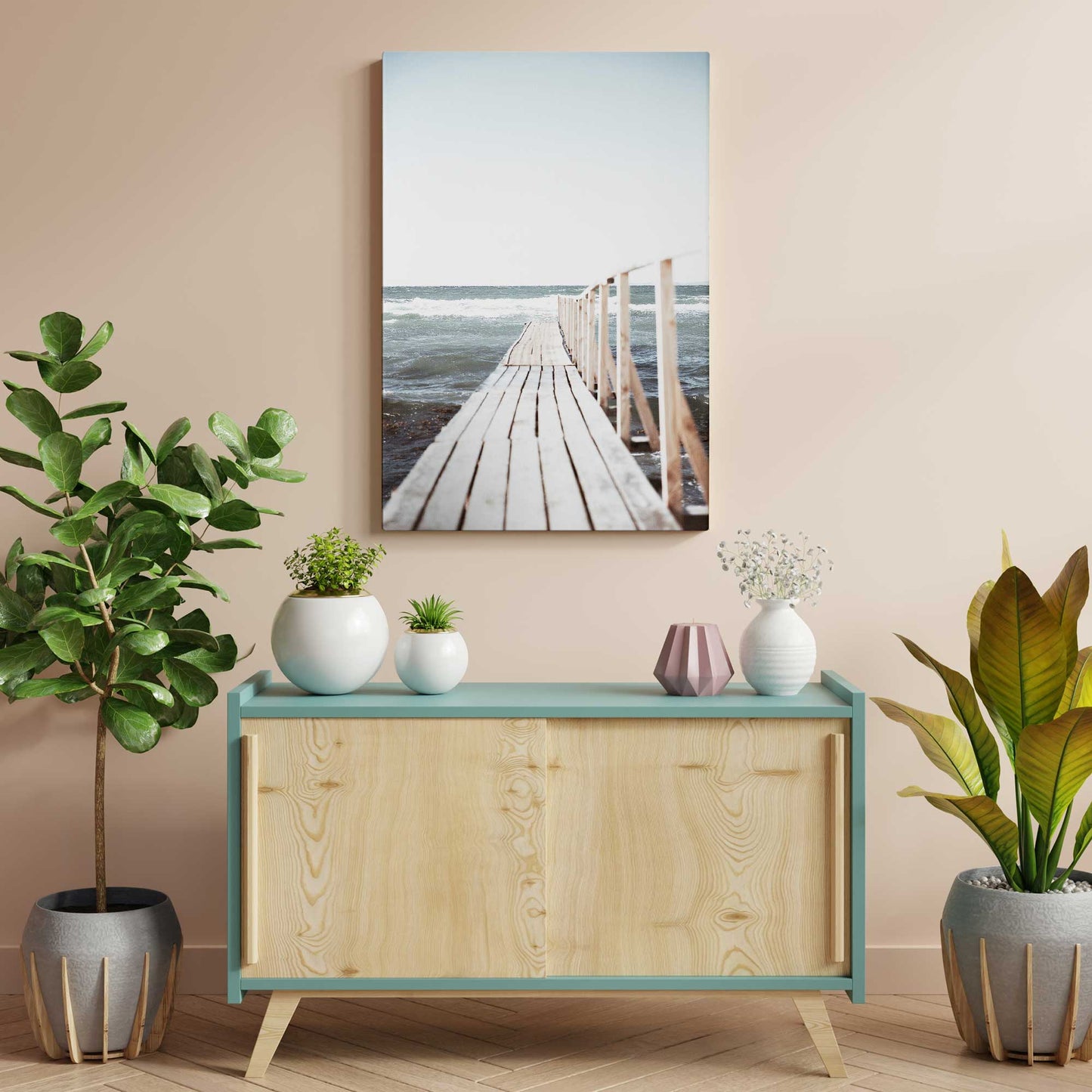 [LIFESTYLE],[SPECIAL],  Picture of art in a room