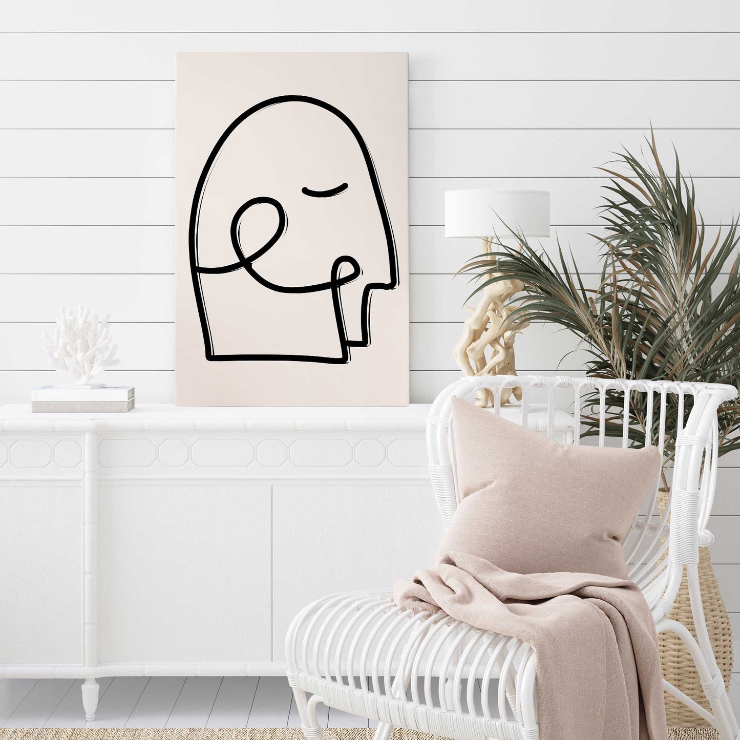 [LIFESTYLE],[SPECIAL],  Picture of art in a room
