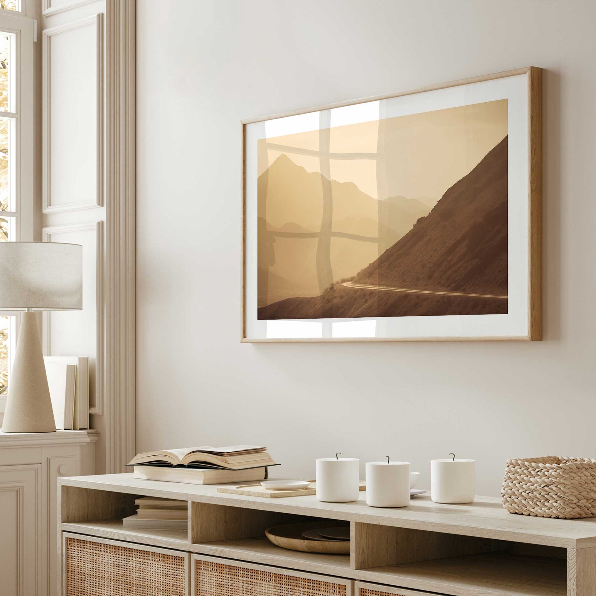 [LIFESTYLE],[SPECIAL],Picture of art in a room
