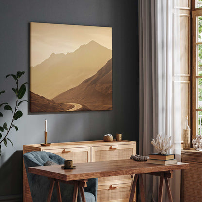 [LIFESTYLE],[SPECIAL],  Picture of art in a room