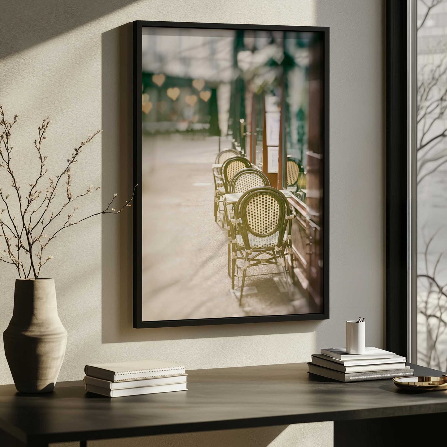 [SPECIAL],[LIFESTYLE], Picture of art hanging in a room