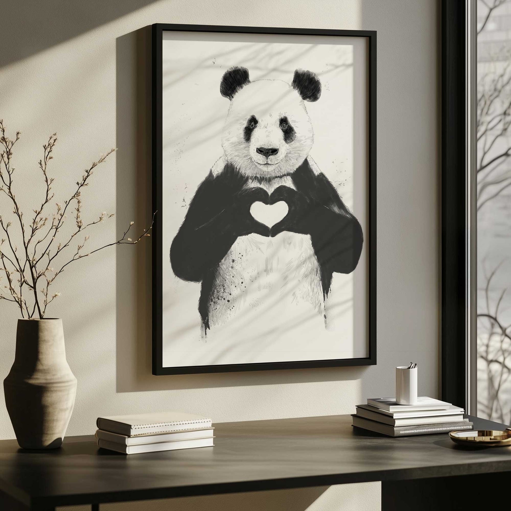 [SPECIAL],[LIFESTYLE], Picture of art hanging in a room