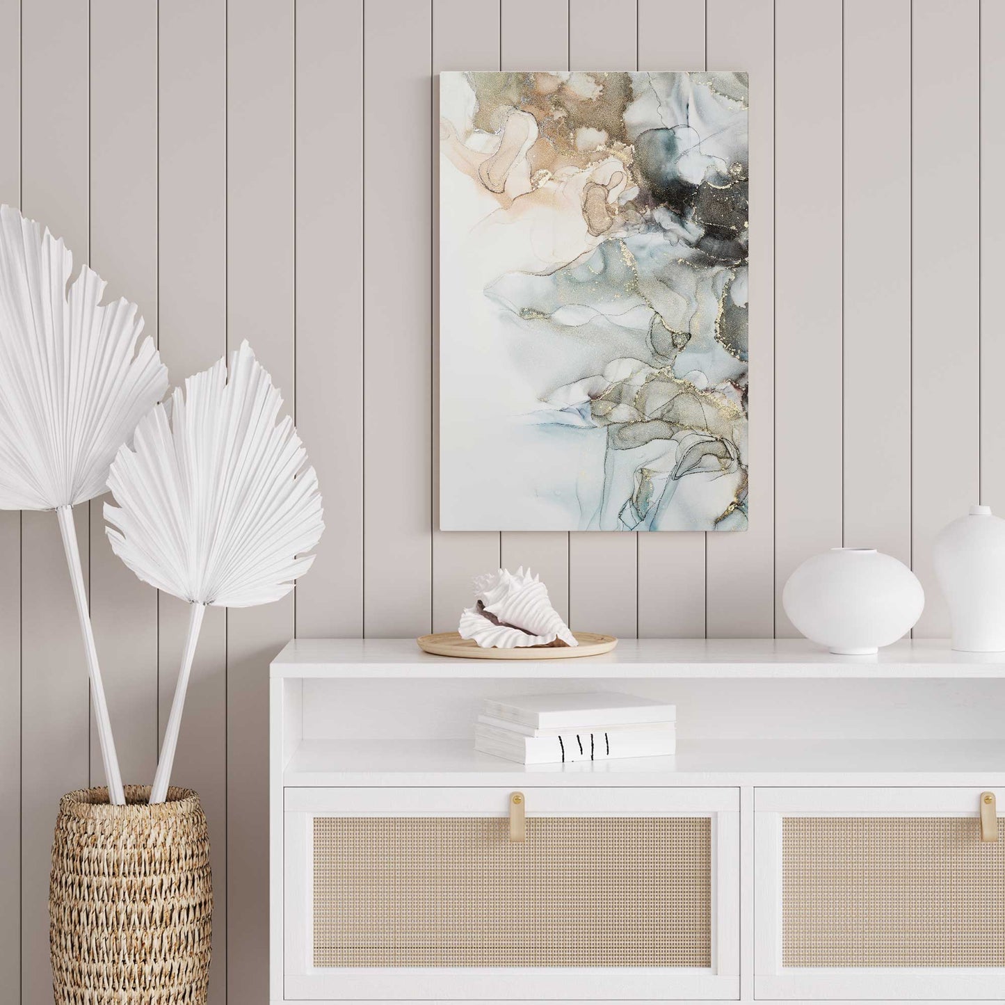 [LIFESTYLE],[SPECIAL],  Picture of art in a room
