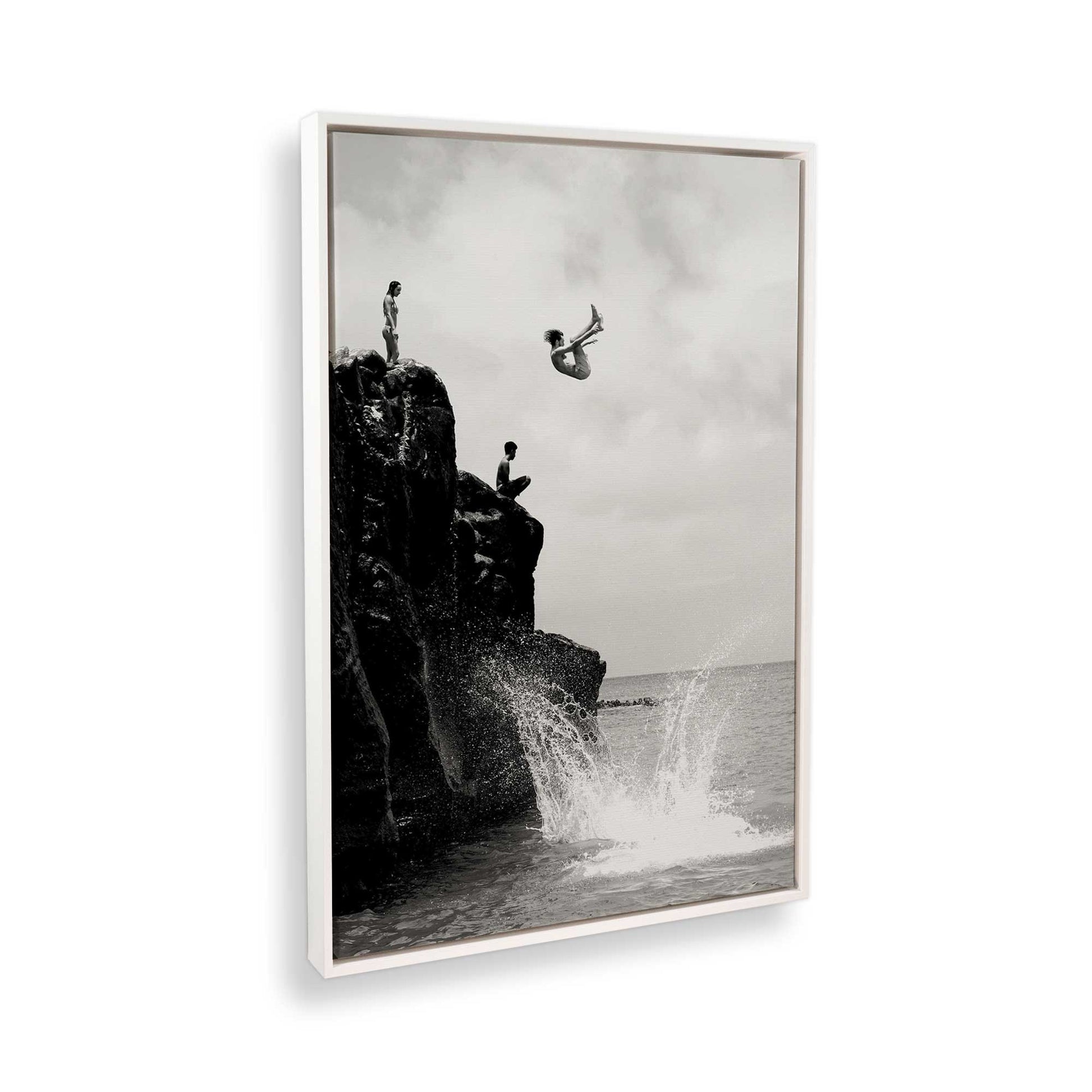 [Color:Opaque White], Picture of the corner of the art