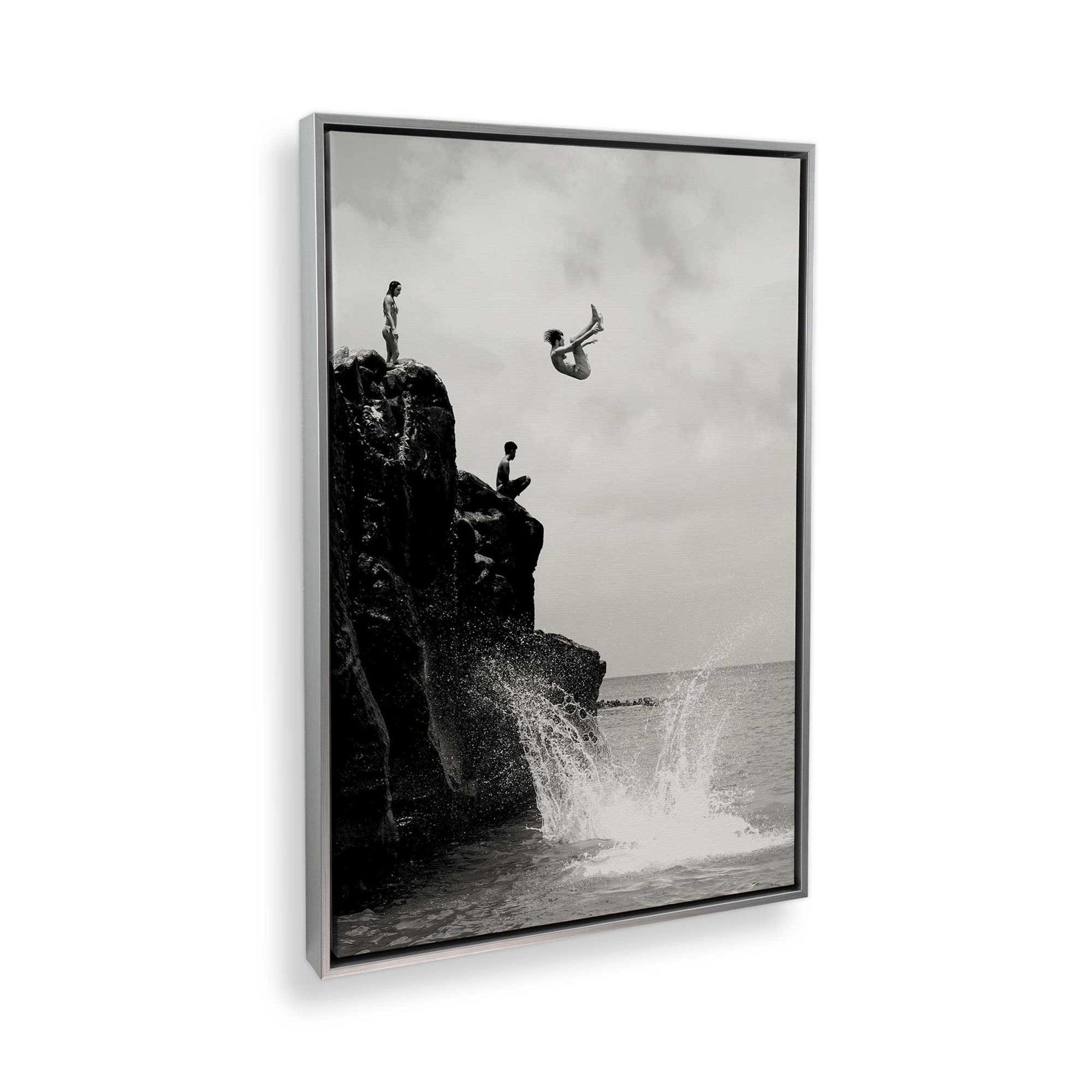 [Color:Polished Chrome], Picture of the corner of the art