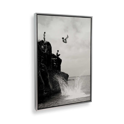 [Color:Polished Chrome], Picture of the corner of the art
