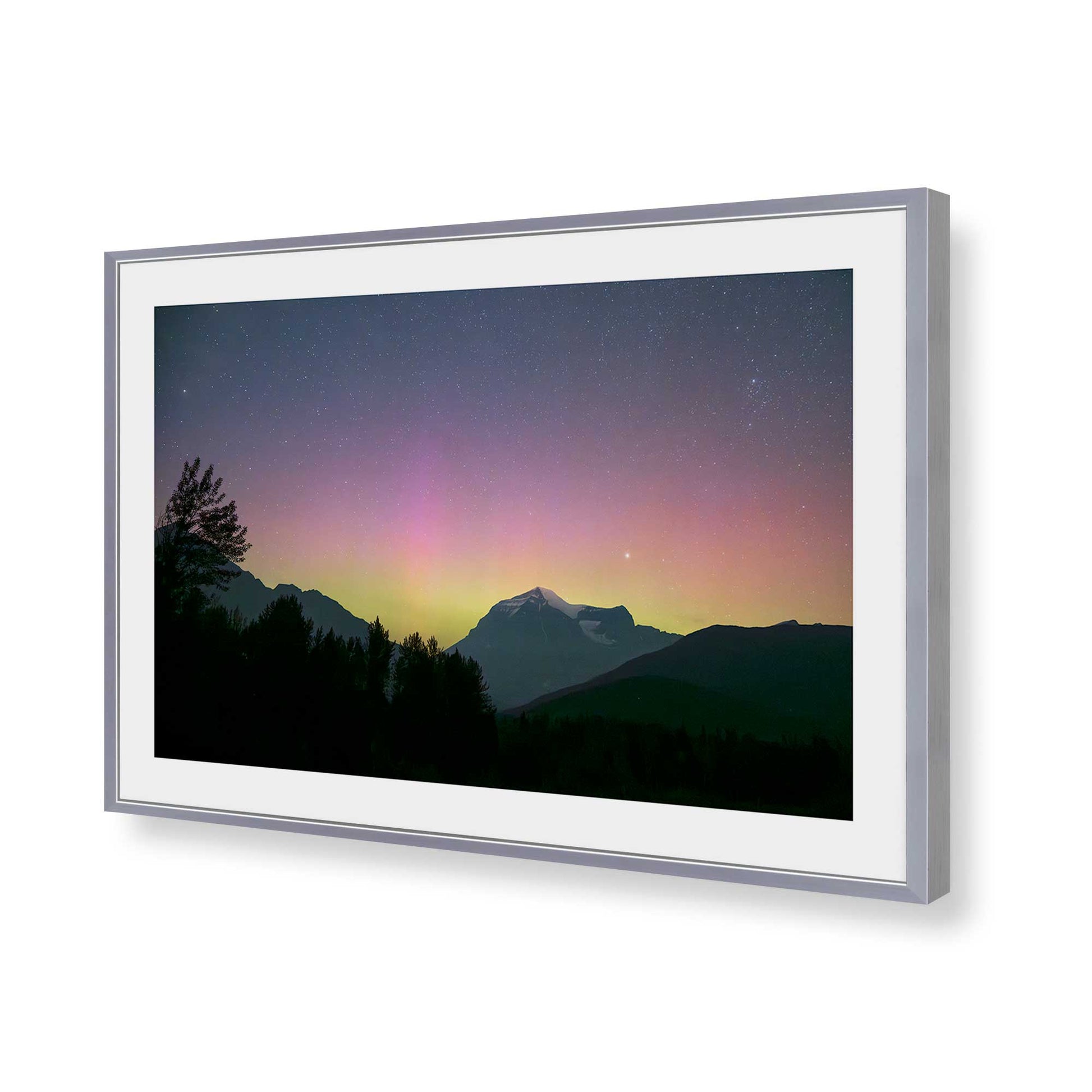 [Color:Polished Chrome], Picture of art in a Polished Chrome frame of the corner