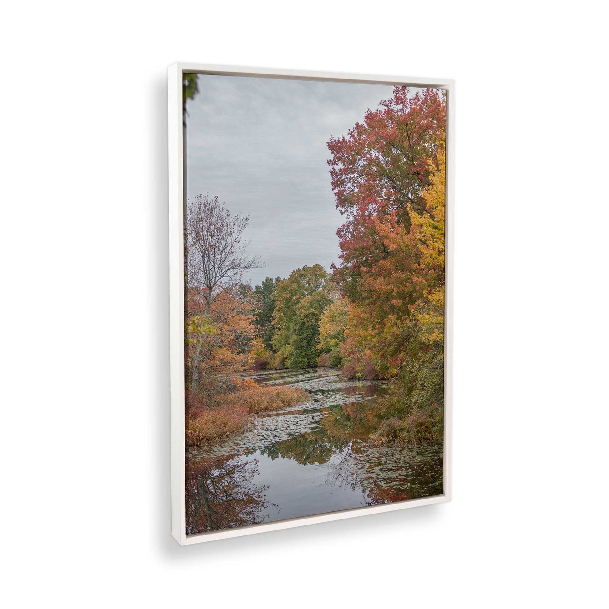 [Color:Opaque White], Picture of the corner of the art