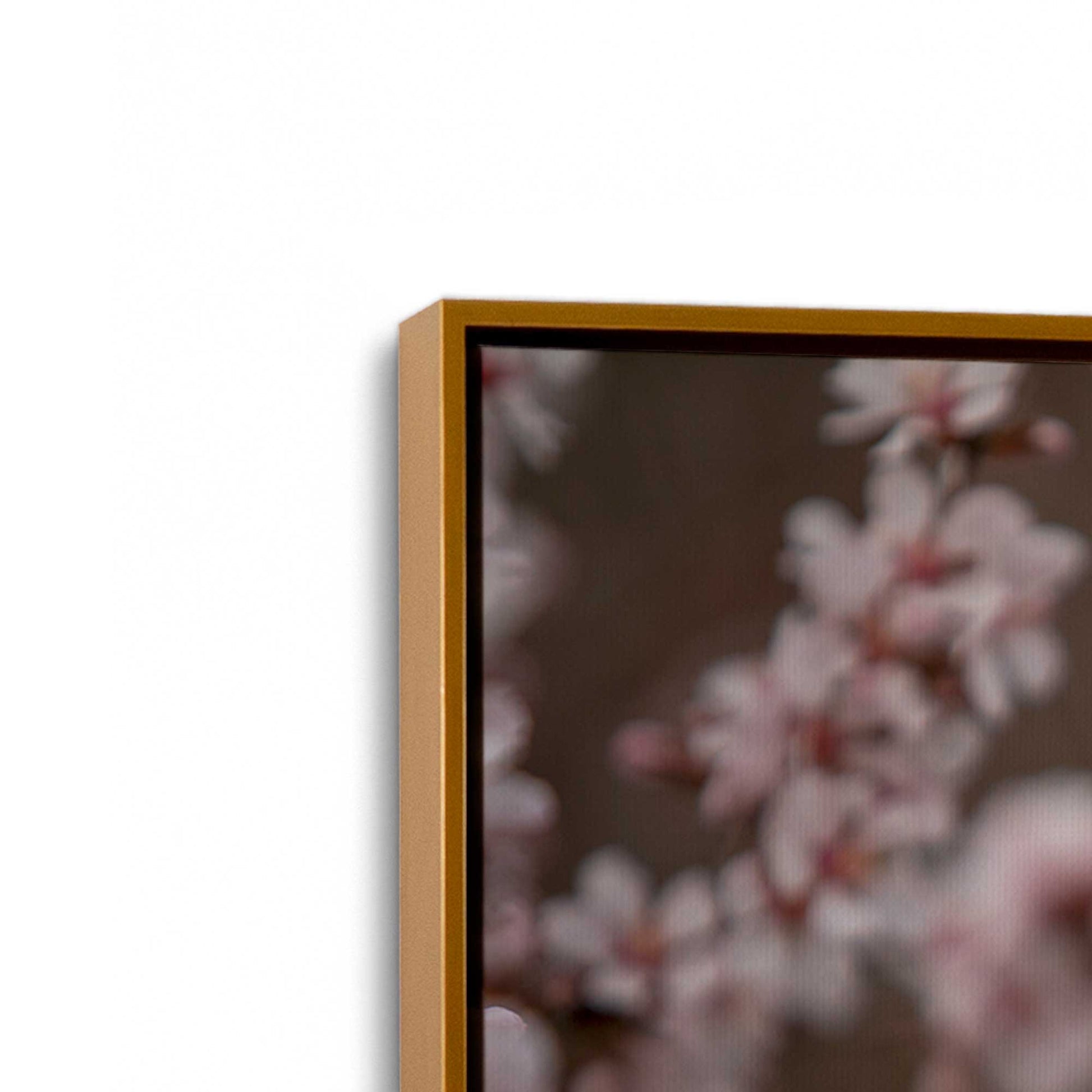 [Color:Polished Gold], Picture of the corner of the art