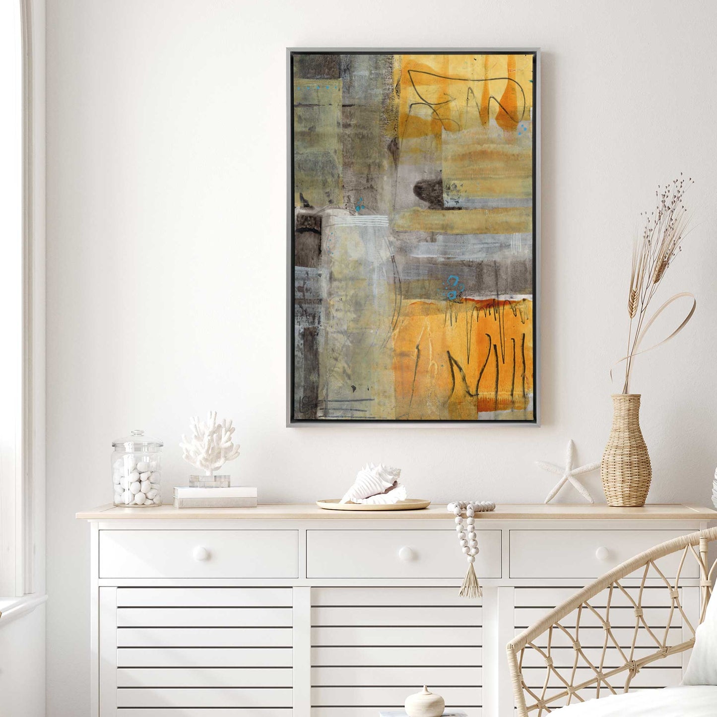 [LIFESTYLE],[SPECIAL],  Picture of art in a roo