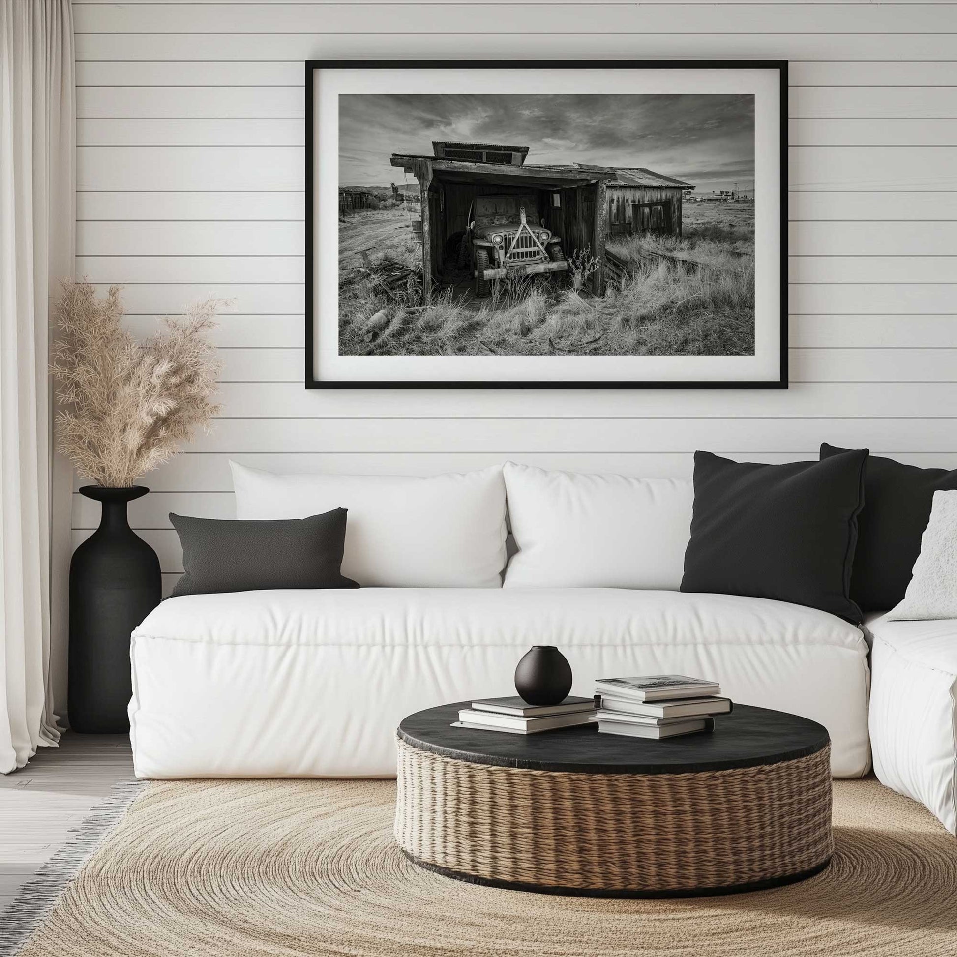 [LIFESTYLE],[SPECIAL],  Picture of art in a roo