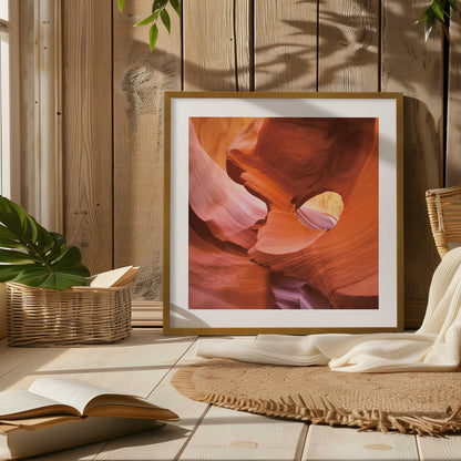 [LIFESTYLE],[SPECIAL],Picture of art in a room