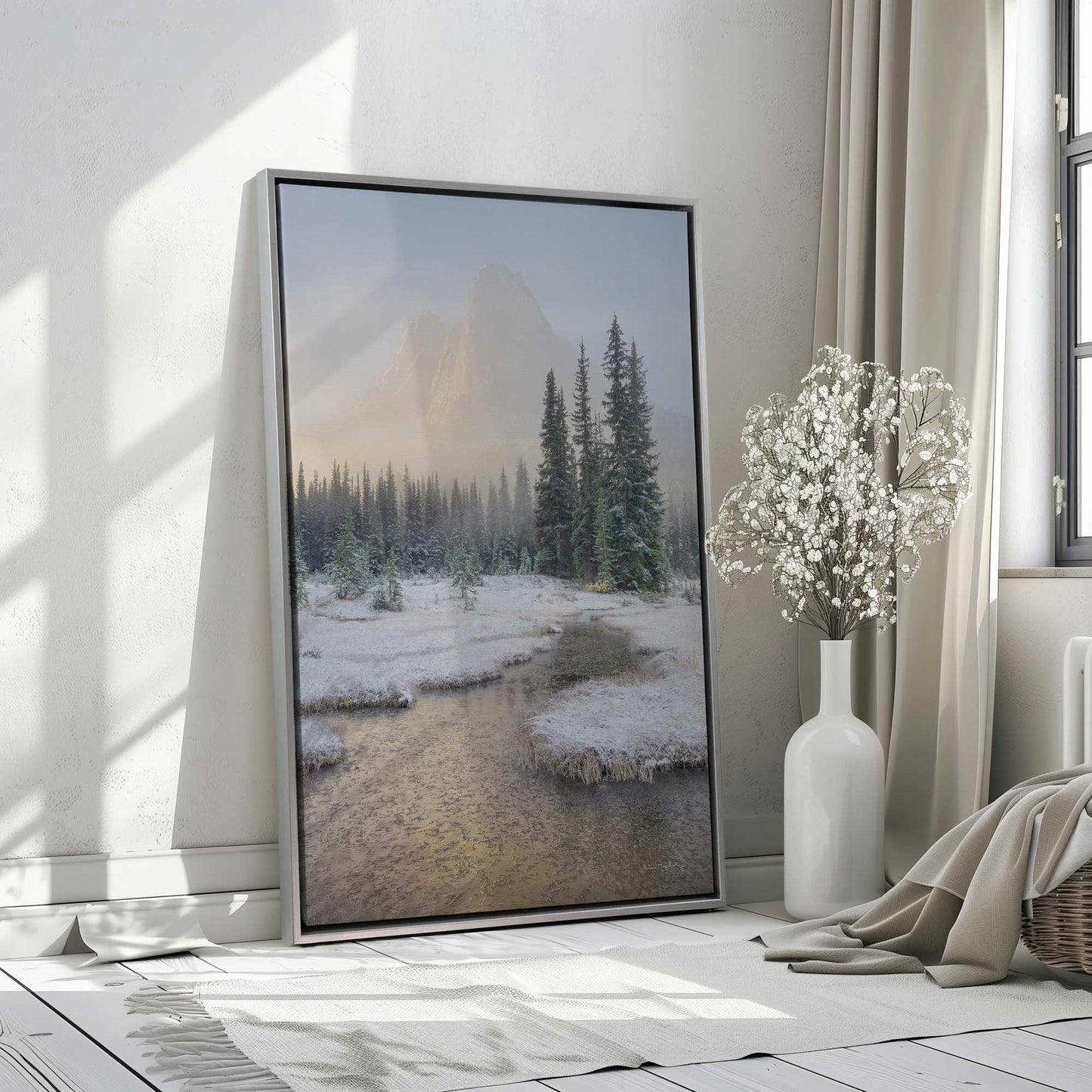 [LIFESTYLE],[SPECIAL],  Picture of art in a room