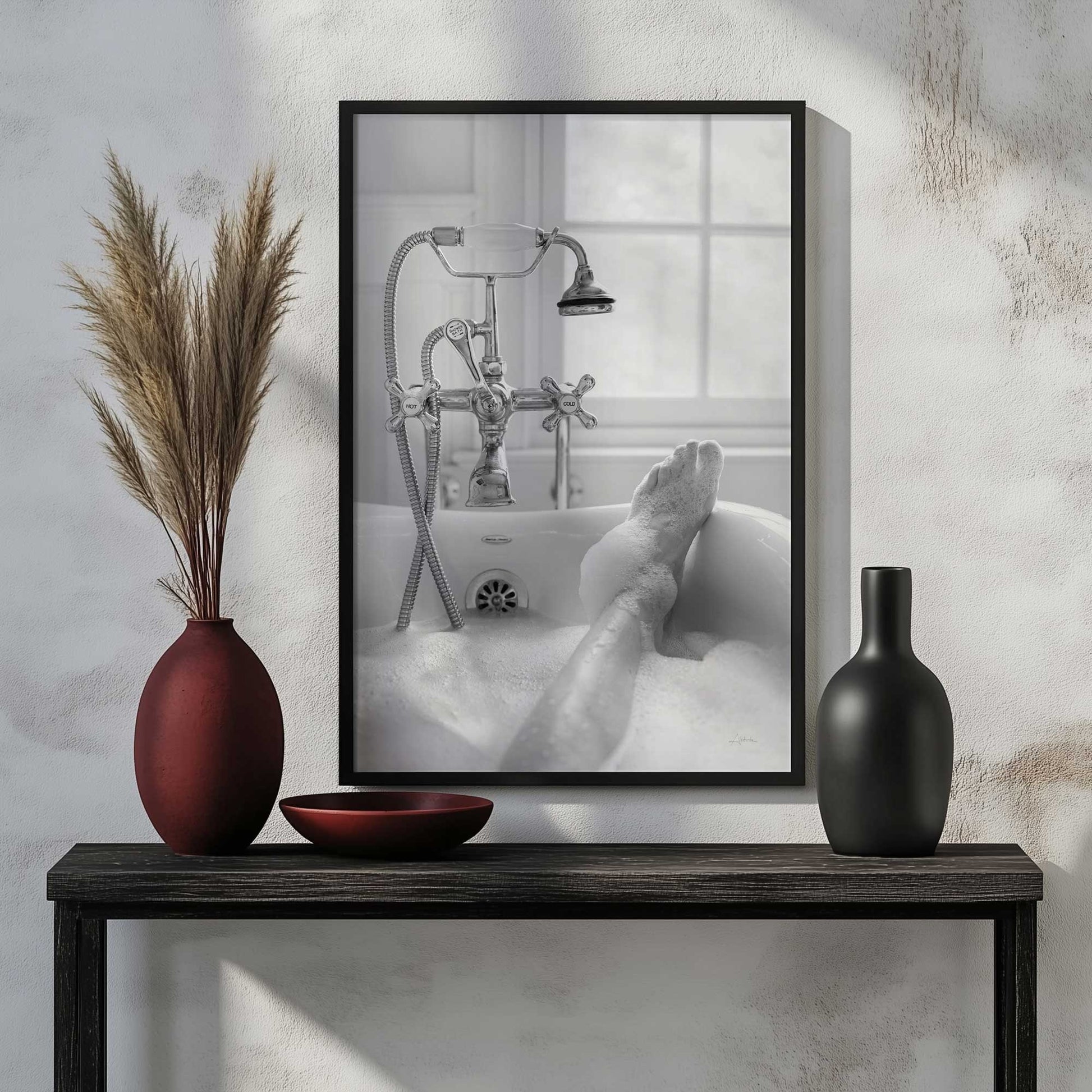 [SPECIAL],[LIFESTYLE], Picture of art hanging in a room