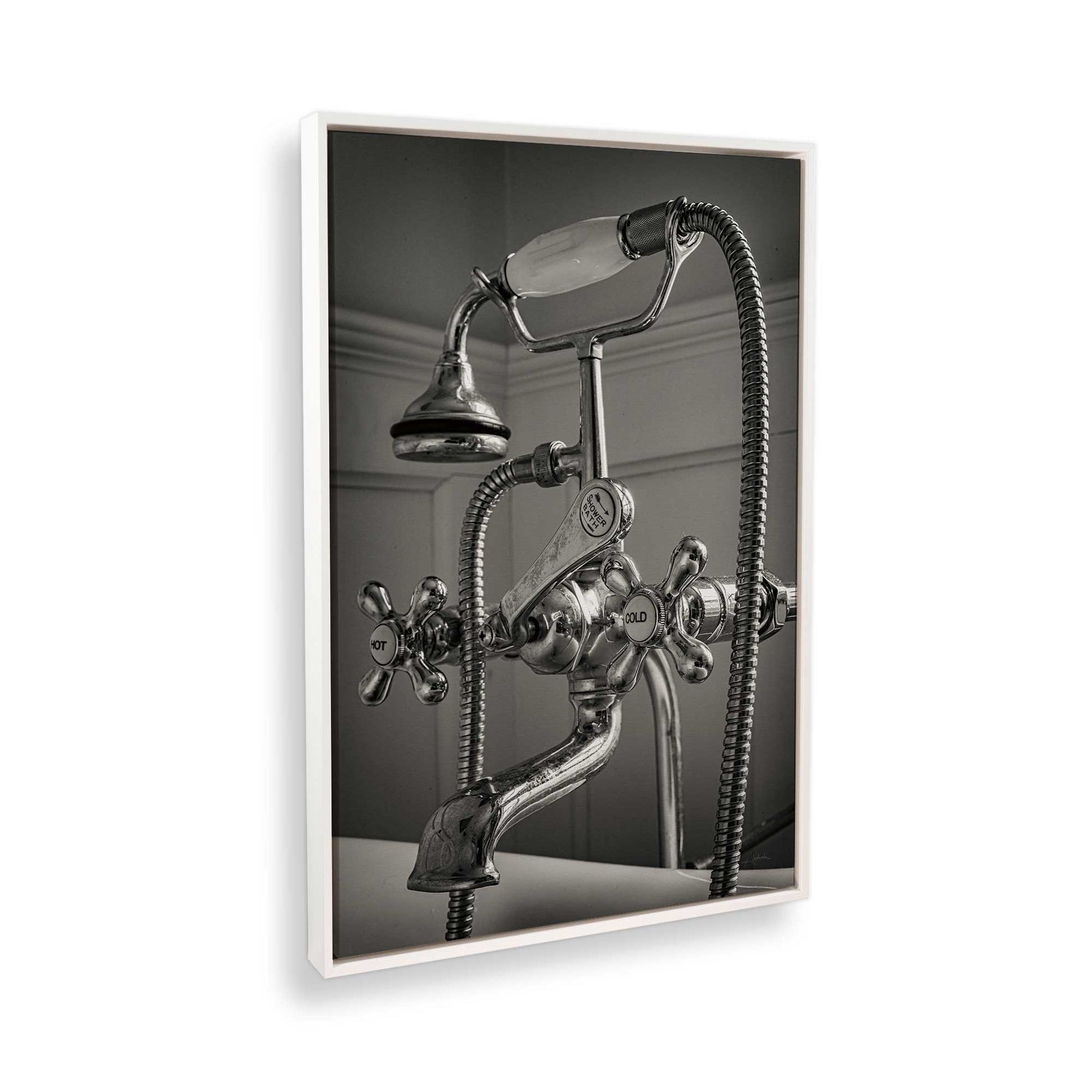 [Color:Opaque White], Picture of the corner of the art