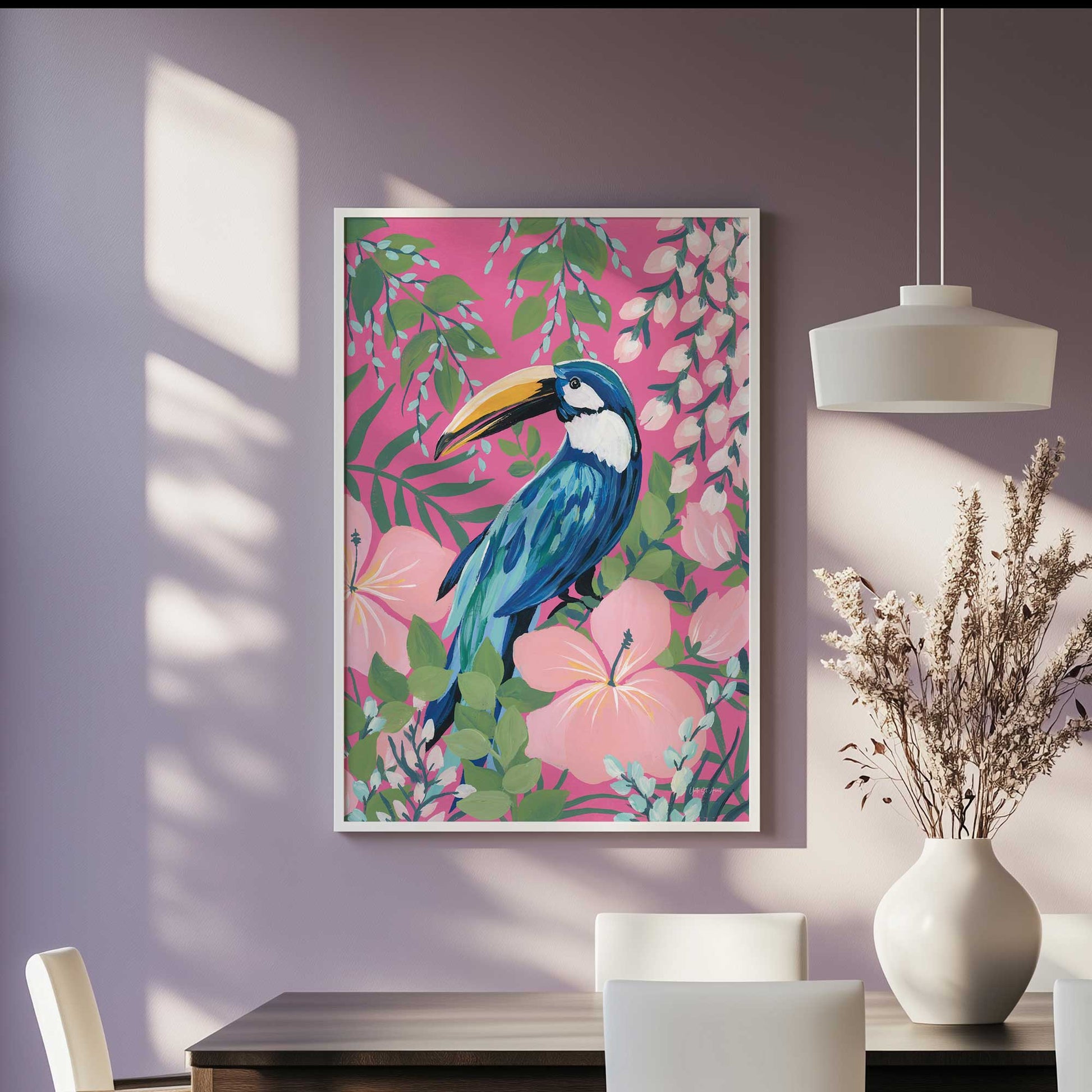 [SPECIAL],[LIFESTYLE], Picture of art hanging in a room