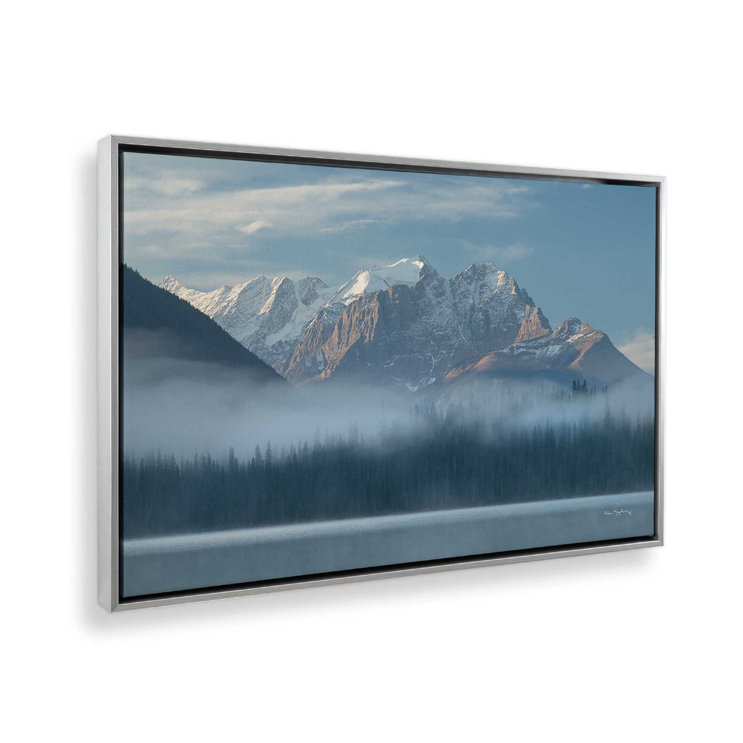 [Color:Polished Chrome], Picture of the corner of the art