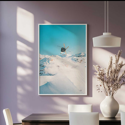 [SPECIAL],[LIFESTYLE], Picture of art hanging in a room