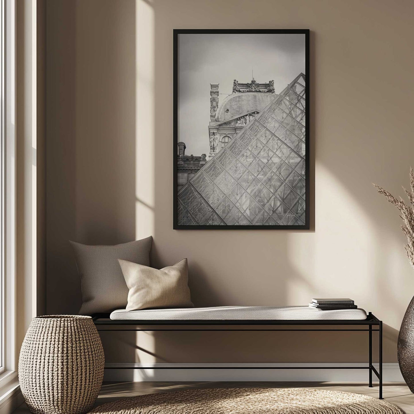 [SPECIAL],[LIFESTYLE], Picture of art hanging in a room
