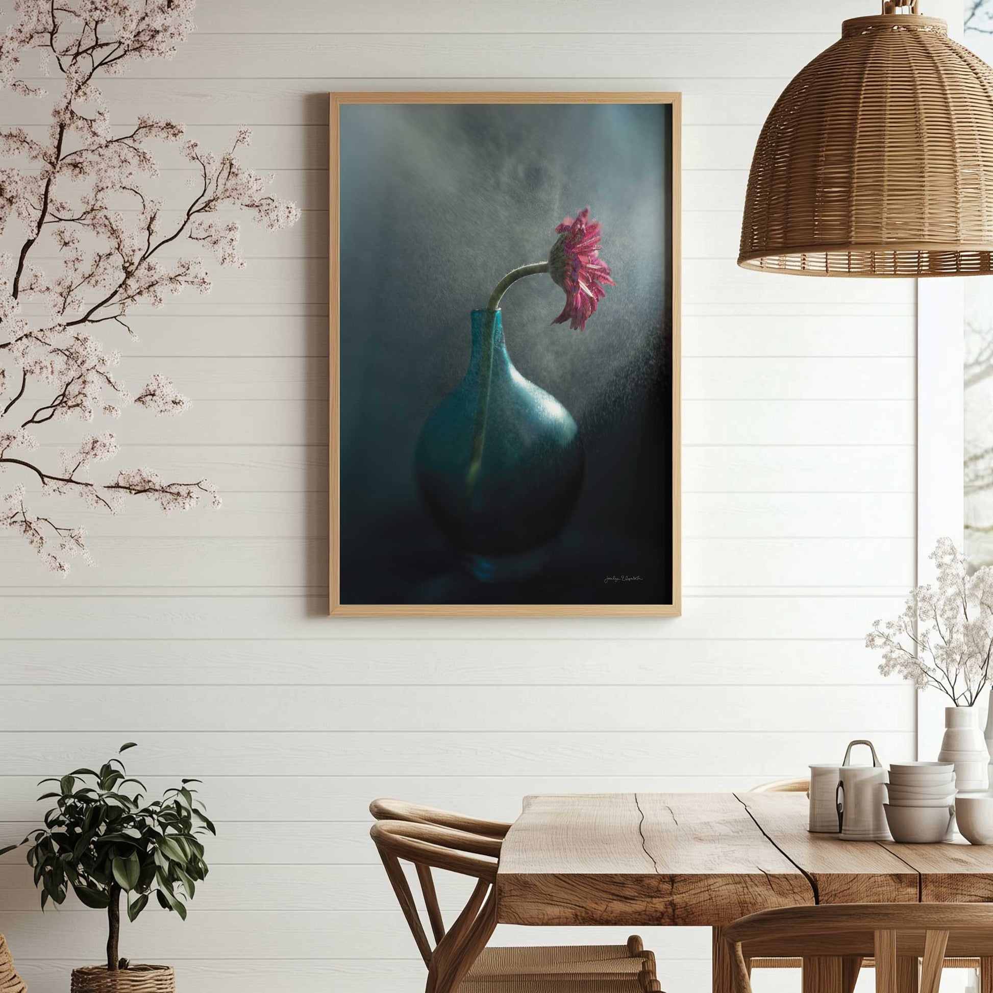 [SPECIAL],[LIFESTYLE], Picture of art hanging in a room