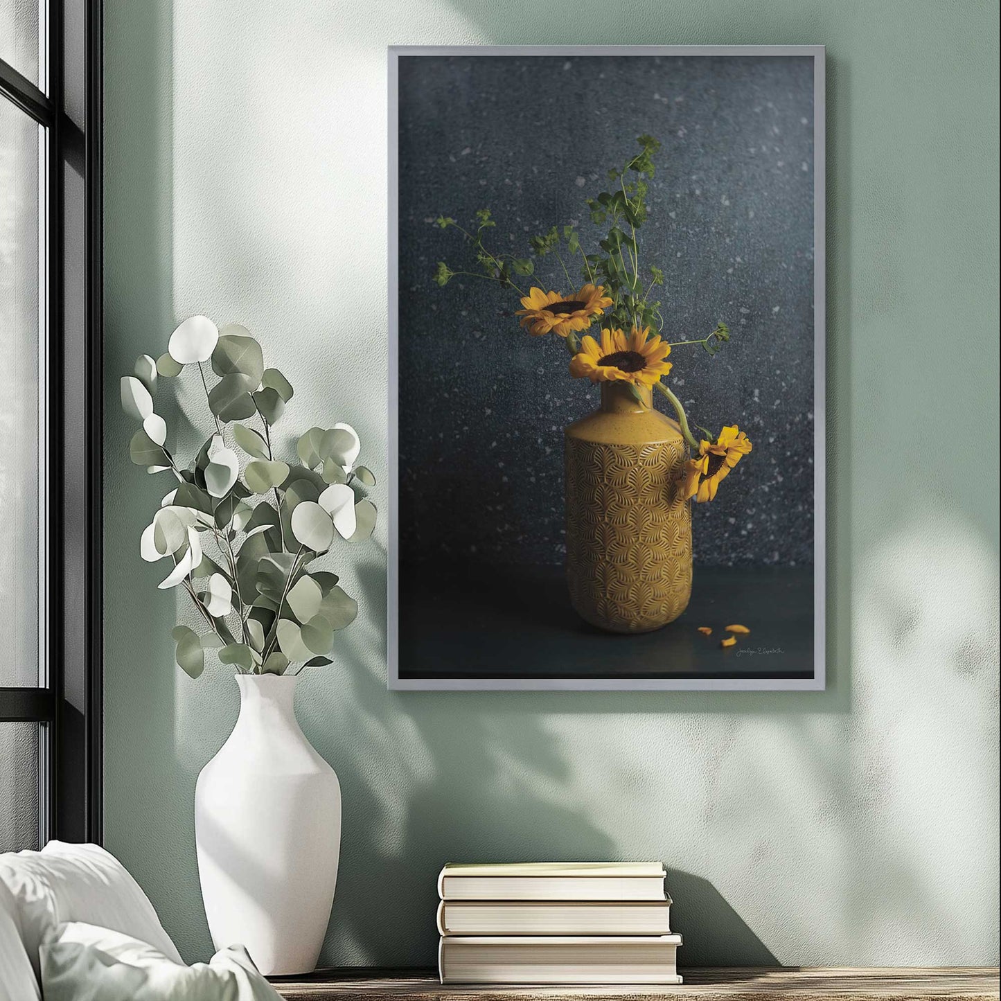 [SPECIAL],[LIFESTYLE], Picture of art hanging in a room