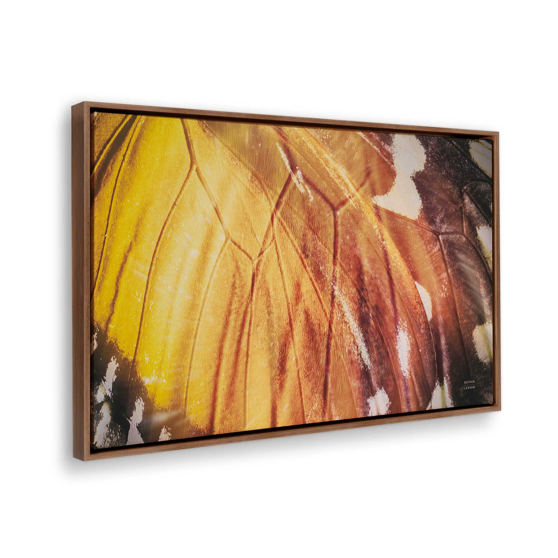 [Color:Walnut], Picture of the corner of the art