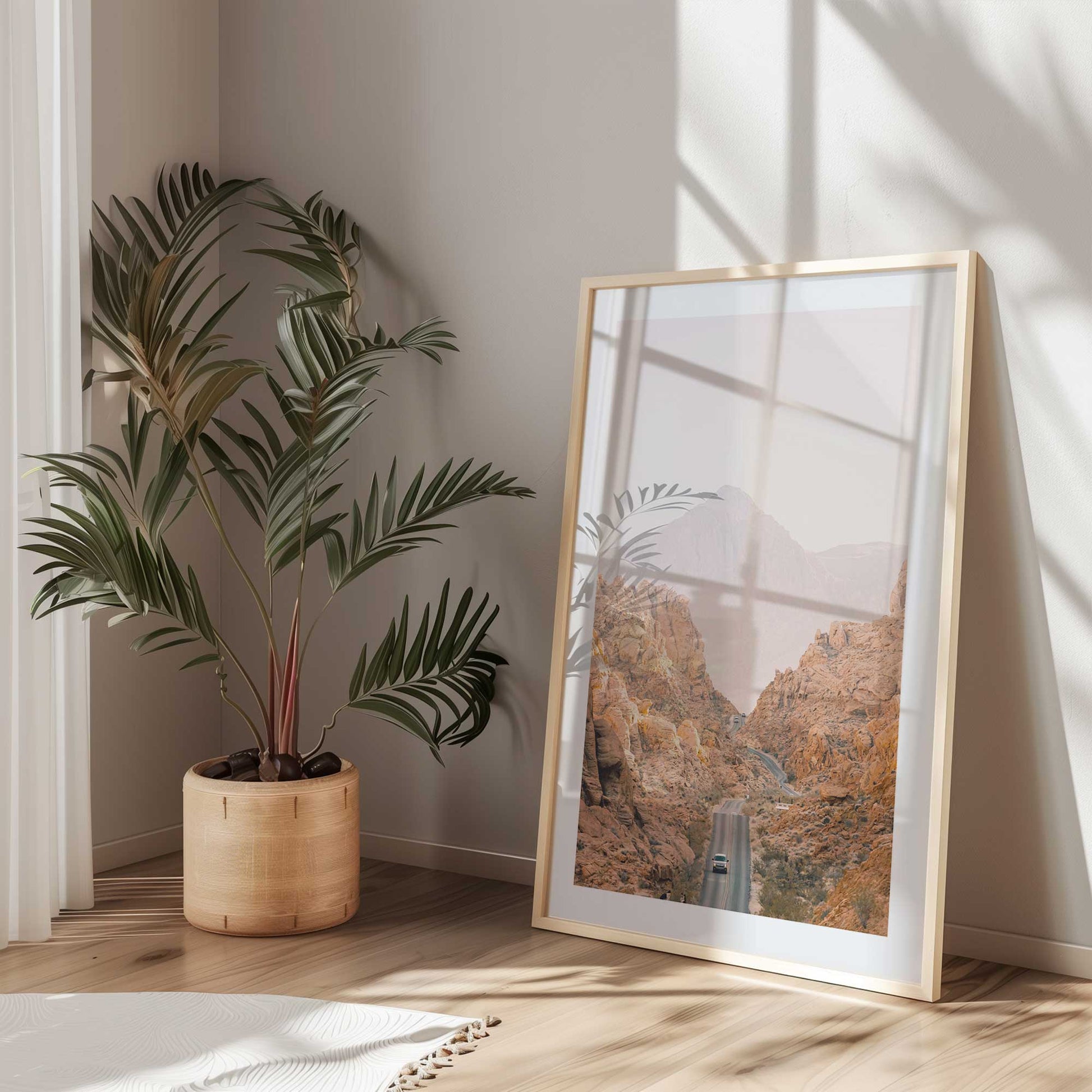 [LIFESTYLE],[SPECIAL],Picture of art in a room