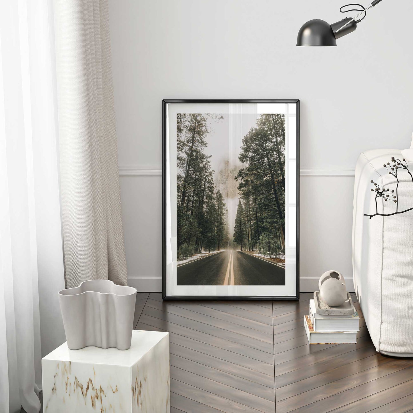 [LIFESTYLE],[SPECIAL],Picture of art in a room