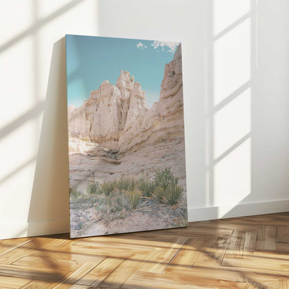 [LIFESTYLE],[SPECIAL],  Picture of art in a room