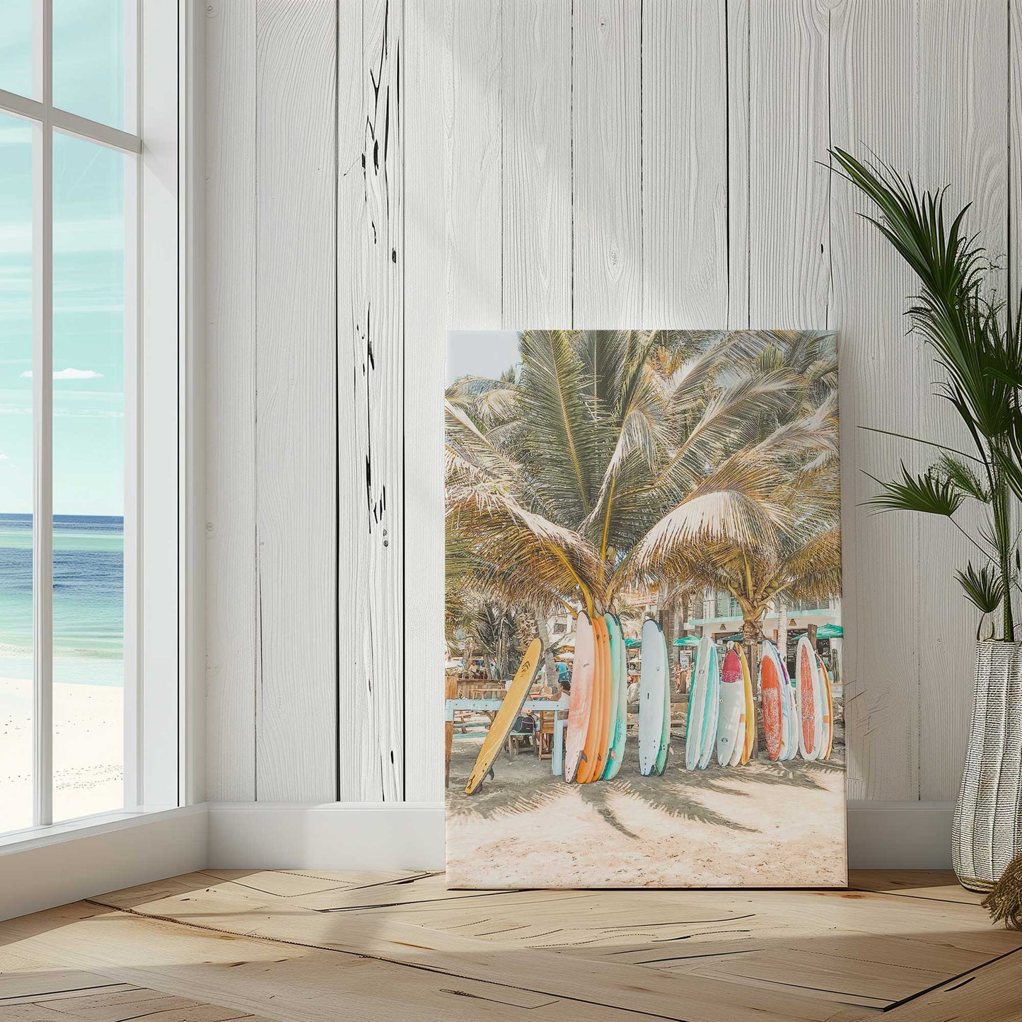 [LIFESTYLE],[SPECIAL],  Picture of art in a room