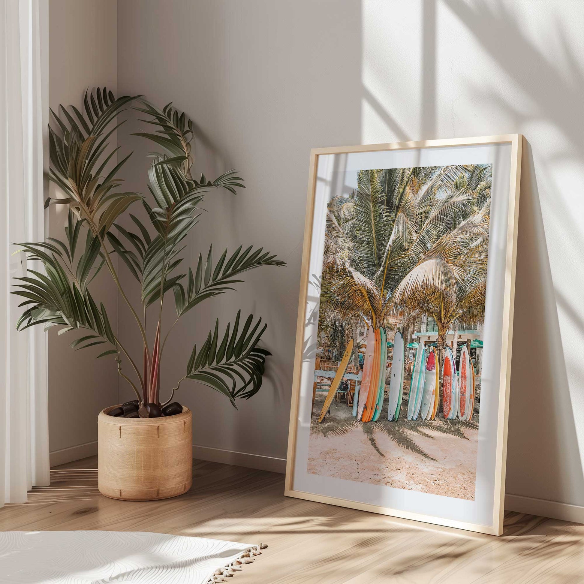 [LIFESTYLE],[SPECIAL],Picture of art in a room