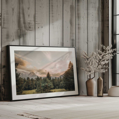 [LIFESTYLE],[SPECIAL],Picture of art in a room