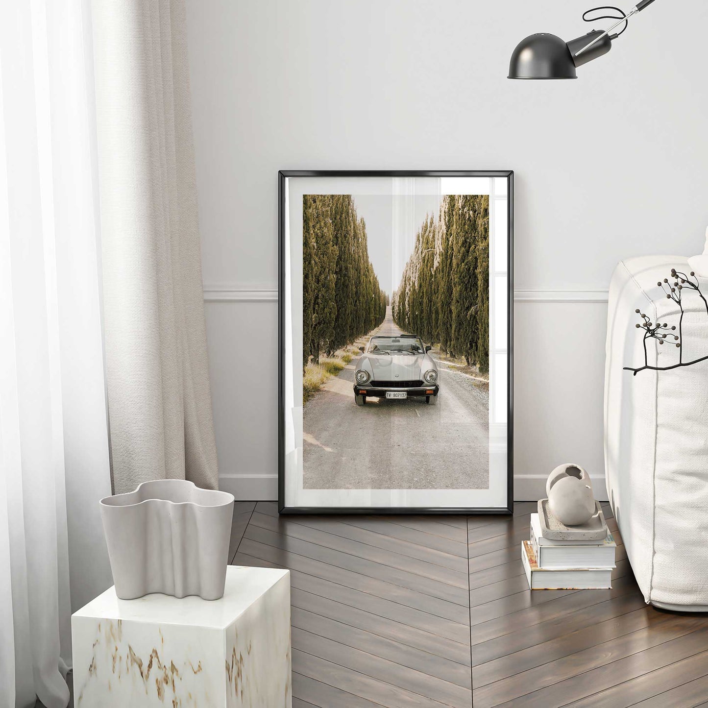 [LIFESTYLE],[SPECIAL],Picture of art in a room