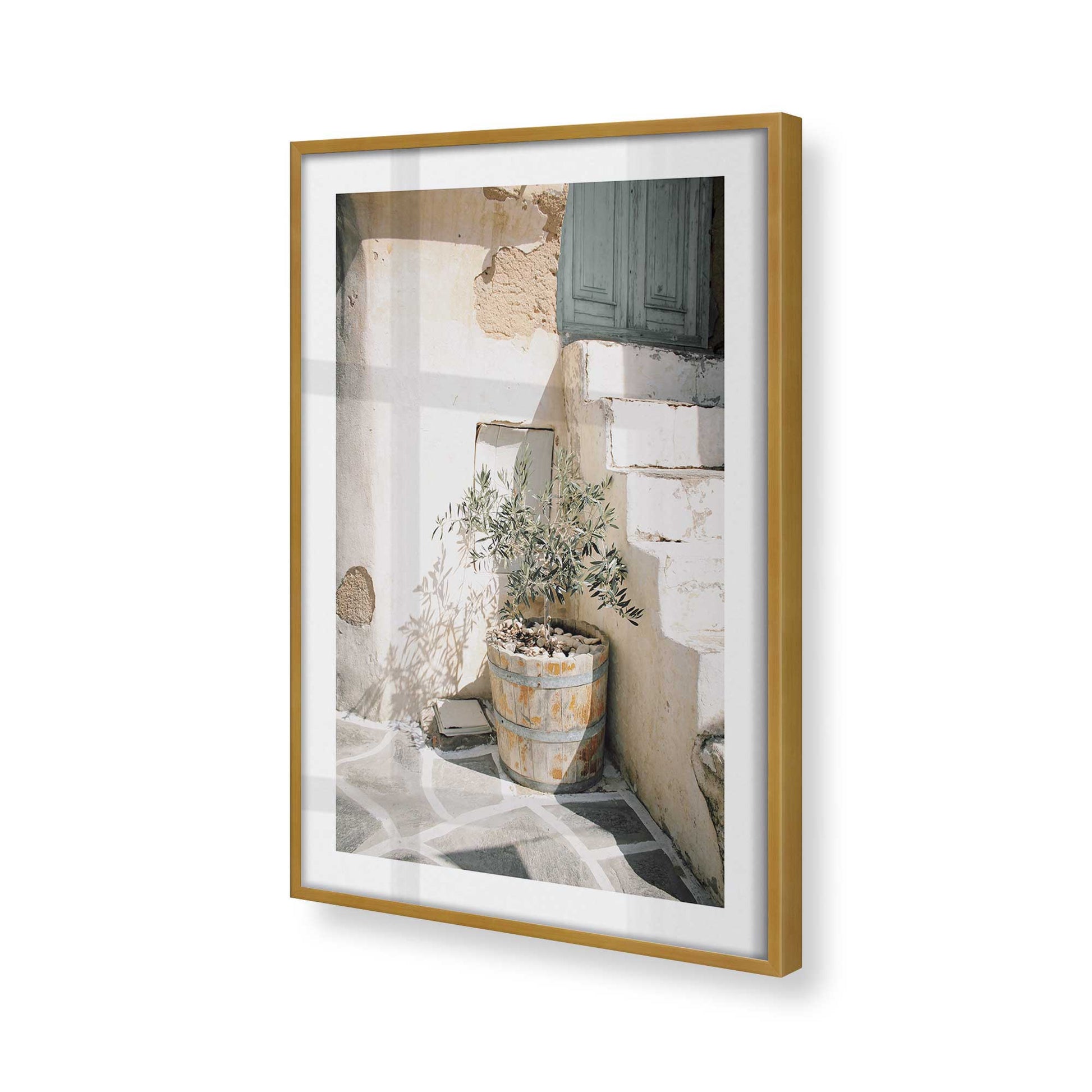 [Color:Polished Gold], Picture of art in a Polished Gold frame of the corner