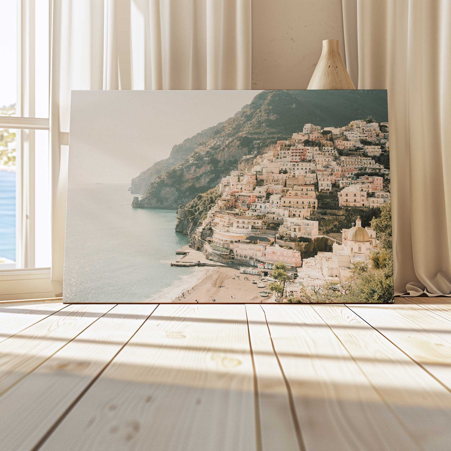[LIFESTYLE],[SPECIAL],  Picture of art in a room