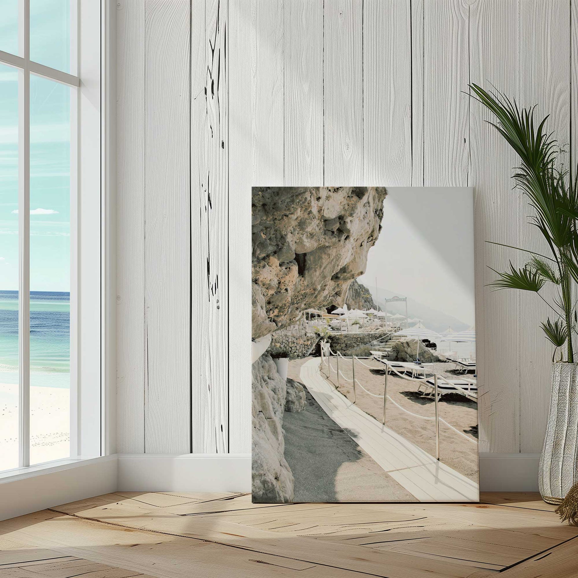 [LIFESTYLE],[SPECIAL],  Picture of art in a room
