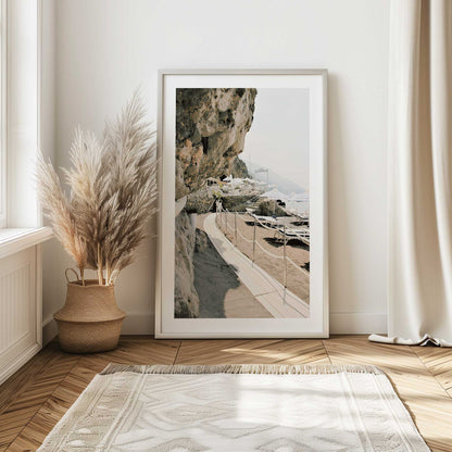 [LIFESTYLE],[SPECIAL],Picture of art in a room