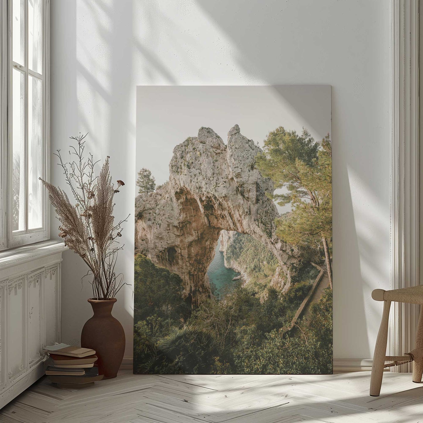 [LIFESTYLE],[SPECIAL],  Picture of art in a room