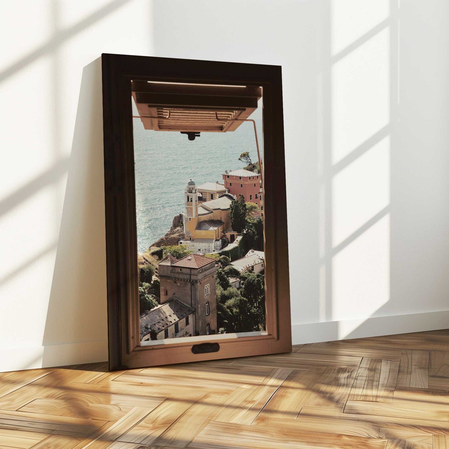 [LIFESTYLE],[SPECIAL],  Picture of art in a room