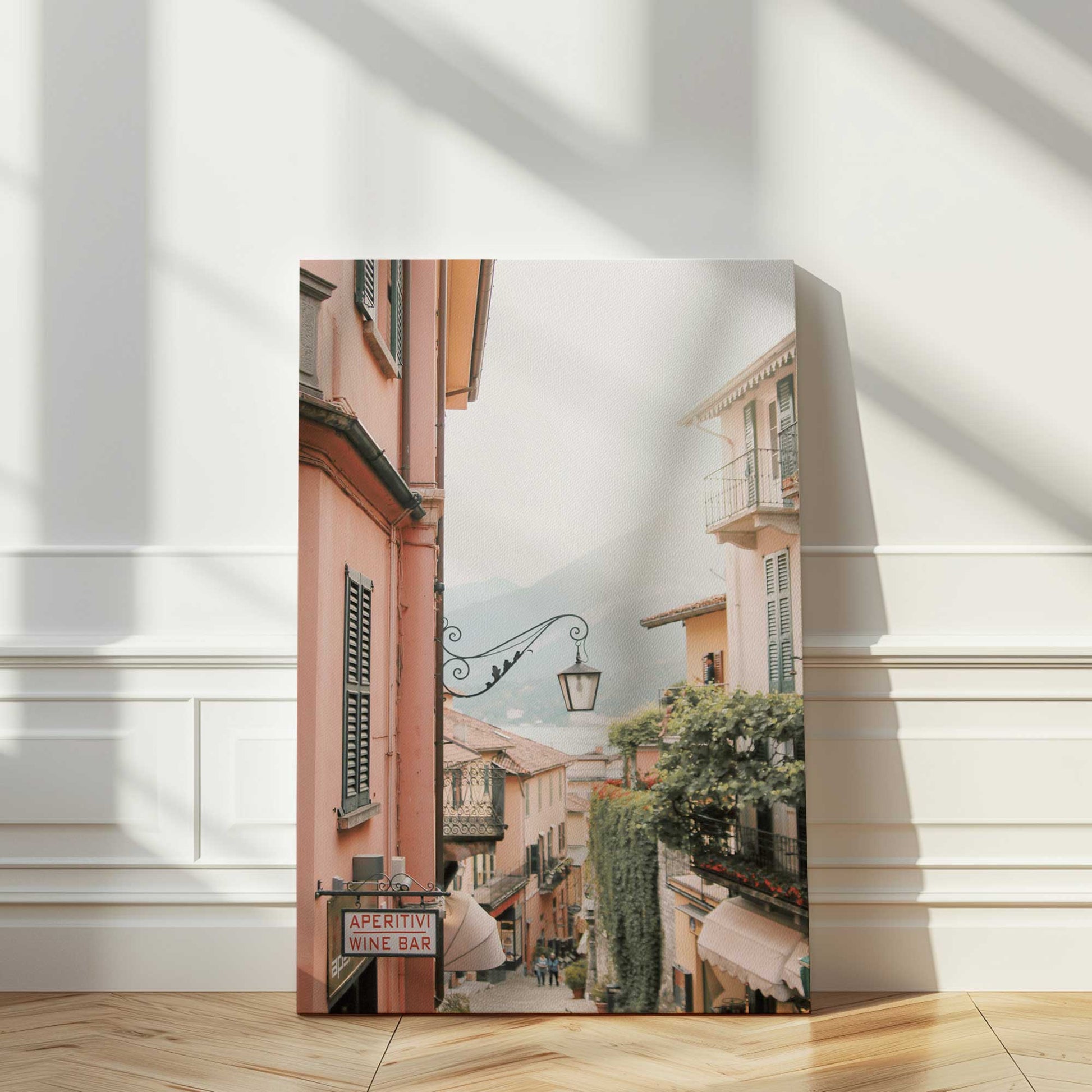 [LIFESTYLE],[SPECIAL],  Picture of art in a room