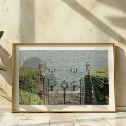 [LIFESTYLE],[SPECIAL],Picture of art in a room
