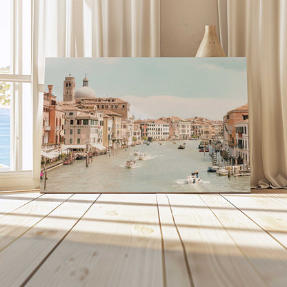 [LIFESTYLE],[SPECIAL],  Picture of art in a room