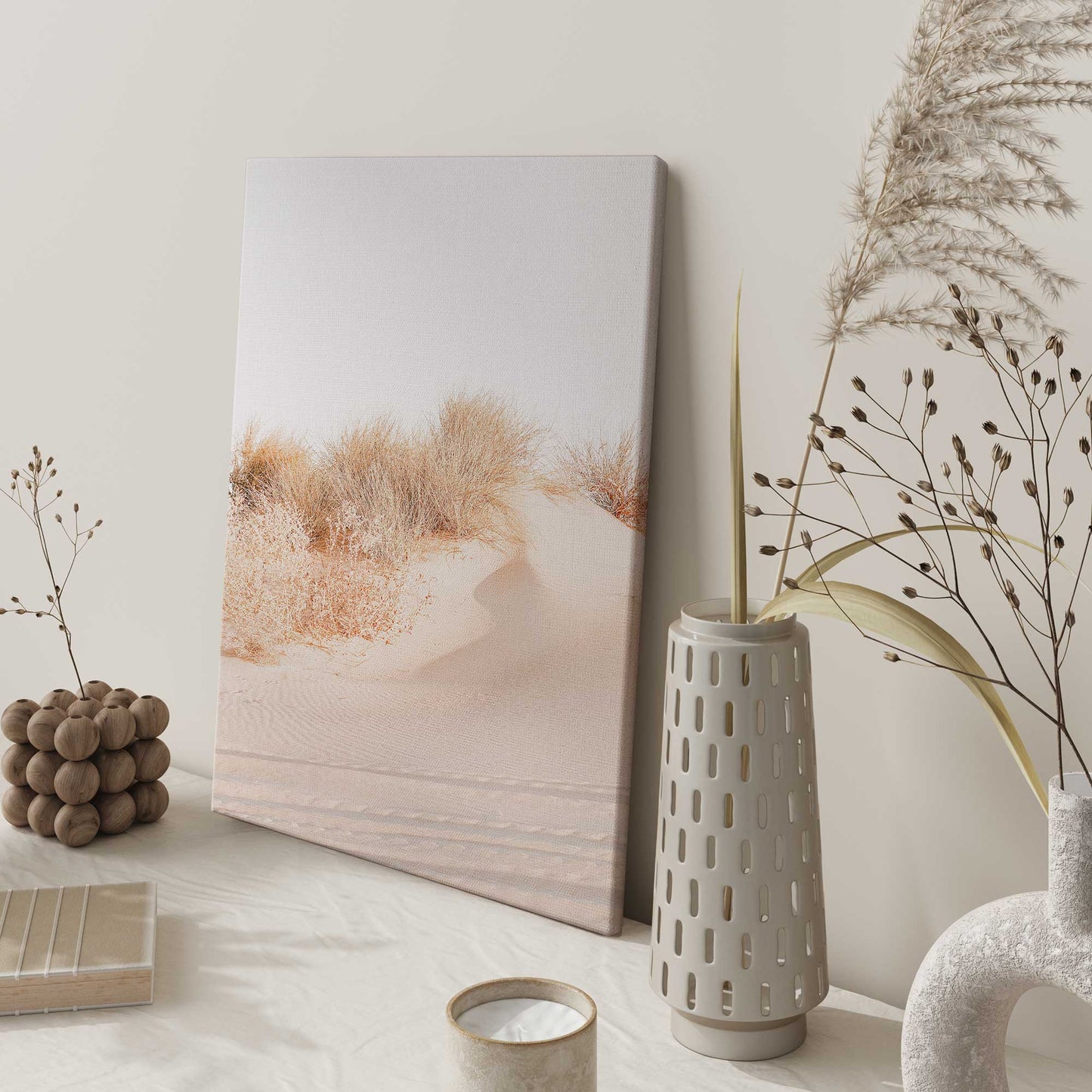 [LIFESTYLE],[SPECIAL],  Picture of art in a room