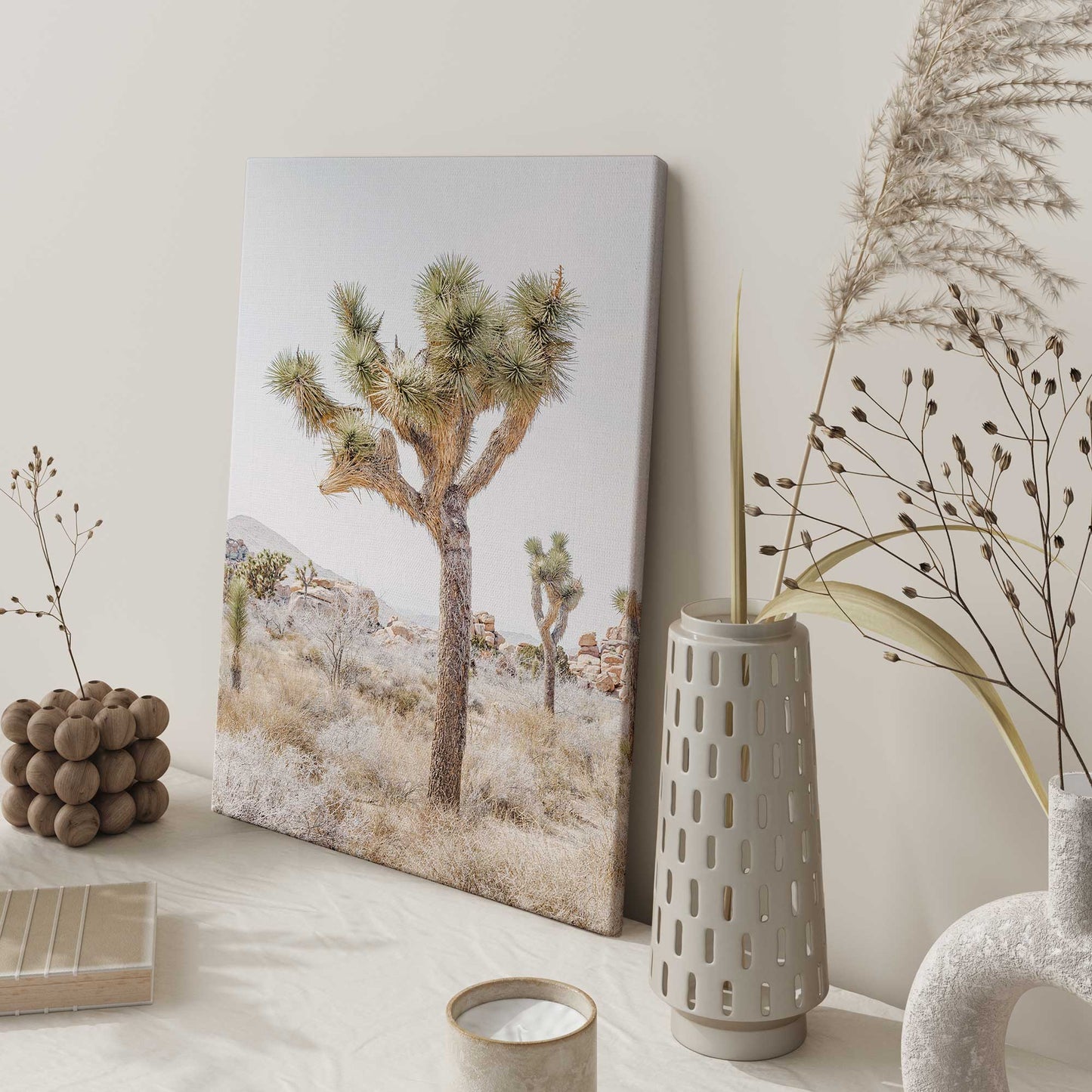 [LIFESTYLE],[SPECIAL],  Picture of art in a room