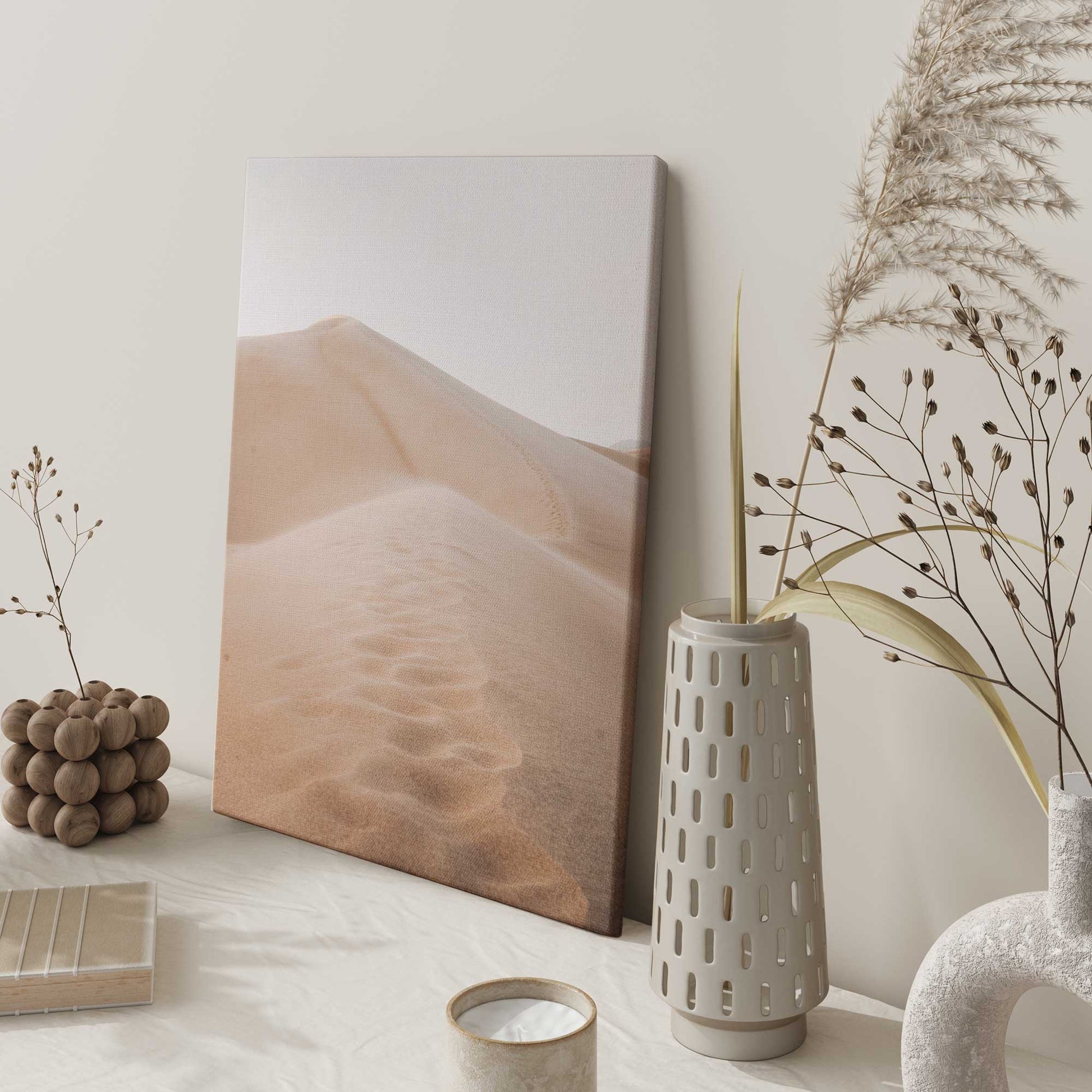 [LIFESTYLE],[SPECIAL],  Picture of art in a room
