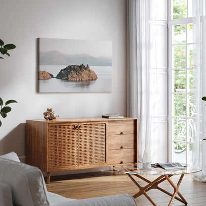 [LIFESTYLE],[SPECIAL],  Picture of art in a room