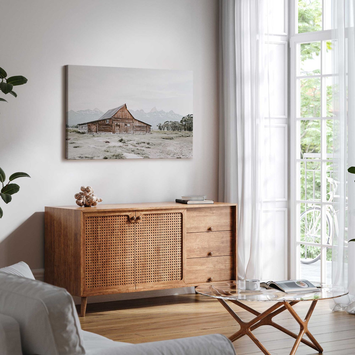 [LIFESTYLE],[SPECIAL],  Picture of art in a room