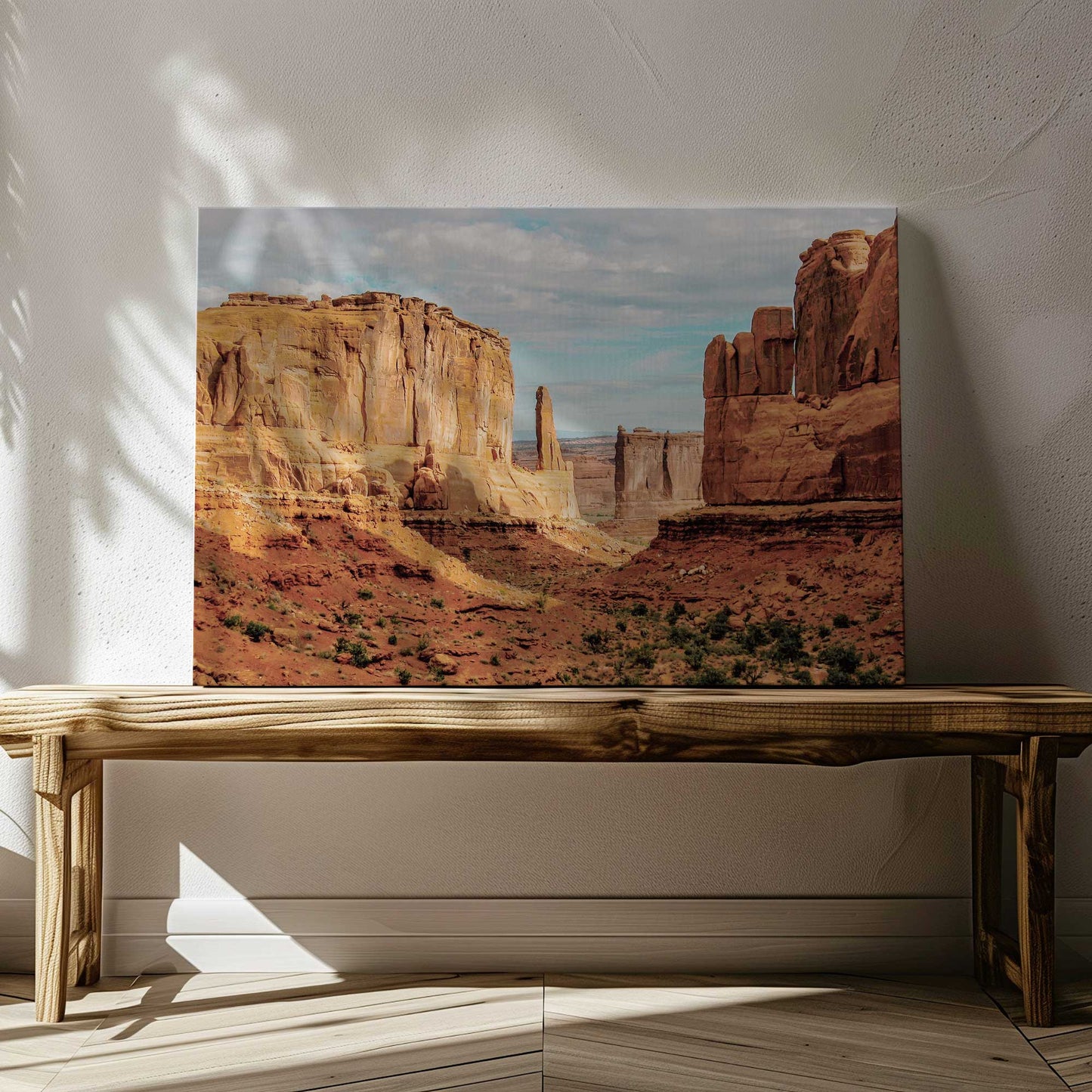 [LIFESTYLE],[SPECIAL],  Picture of art in a room