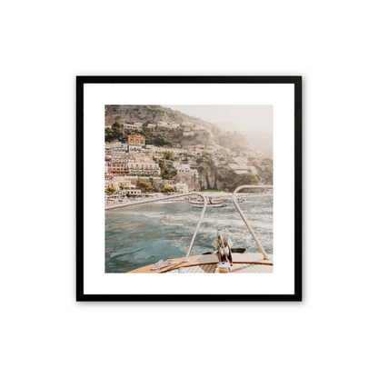 [LIFESTYLE],[SPECIAL],Picture of art in a room